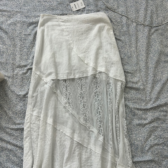 Asymmetrical maxi skirt - Picture 1 of 2